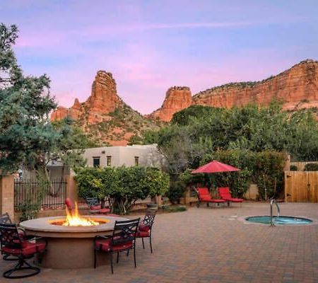 Adobe Village Inn セドナ エクステリア 写真