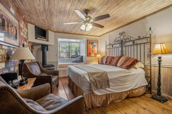 Adobe Village Inn セドナ エクステリア 写真