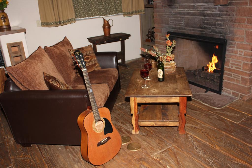 Adobe Village Inn セドナ エクステリア 写真