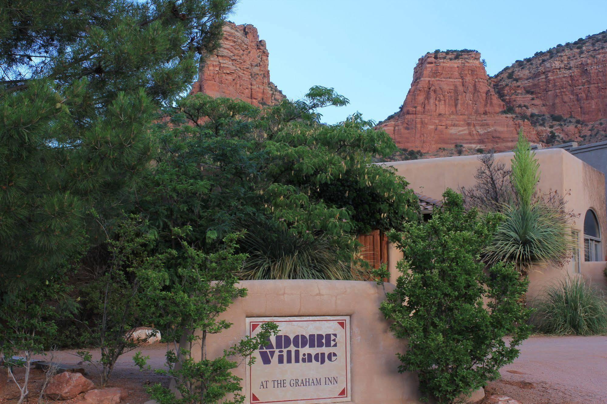 Adobe Village Inn セドナ エクステリア 写真